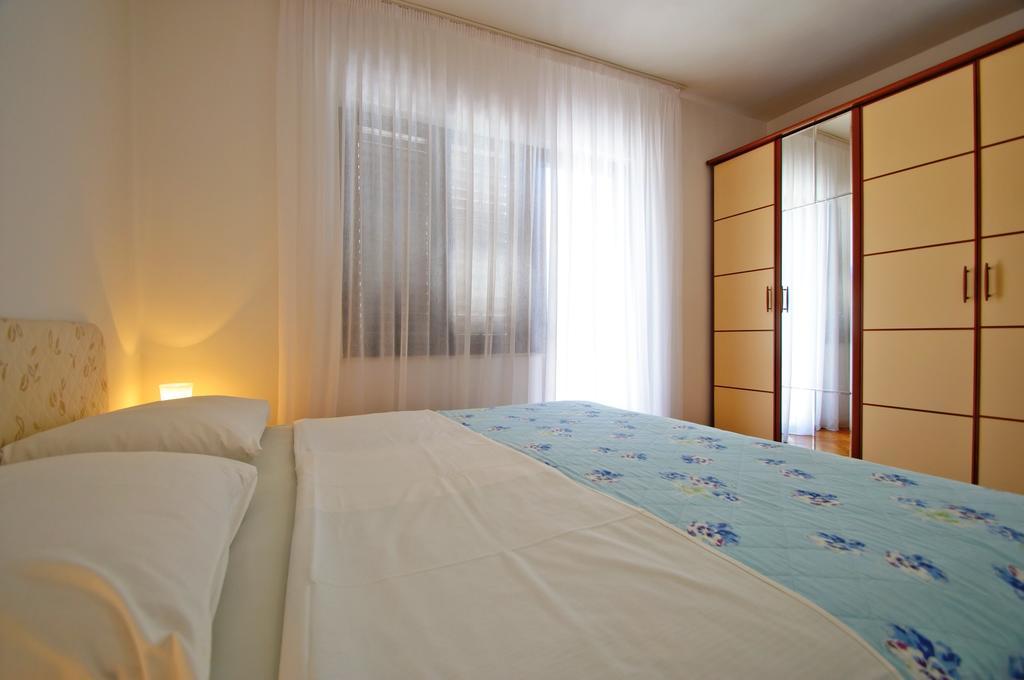 Hella Apartments Trogir Pokoj fotografie