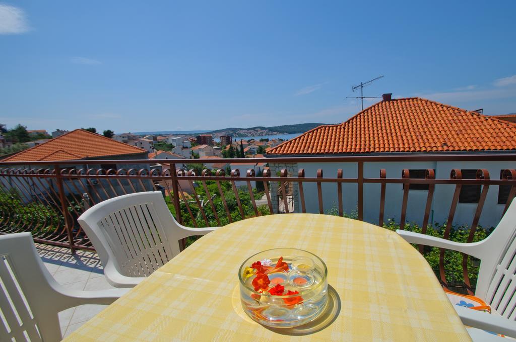 Hella Apartments Trogir Pokoj fotografie