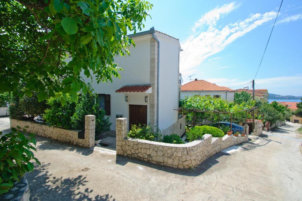 Hella Apartments Trogir Exteriér fotografie
