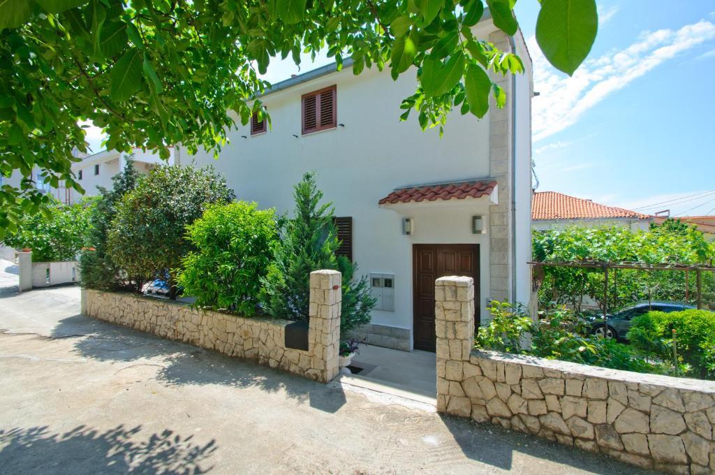 Hella Apartments Trogir Exteriér fotografie
