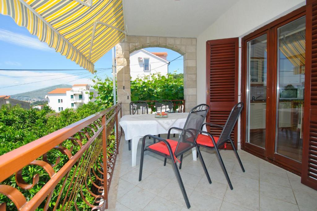 Hella Apartments Trogir Exteriér fotografie
